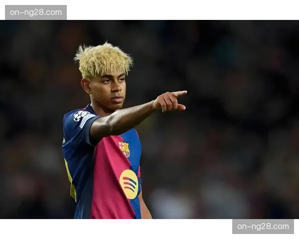 西班牙德比前瞻：巴萨与皇马在伯纳乌上演榜首对决